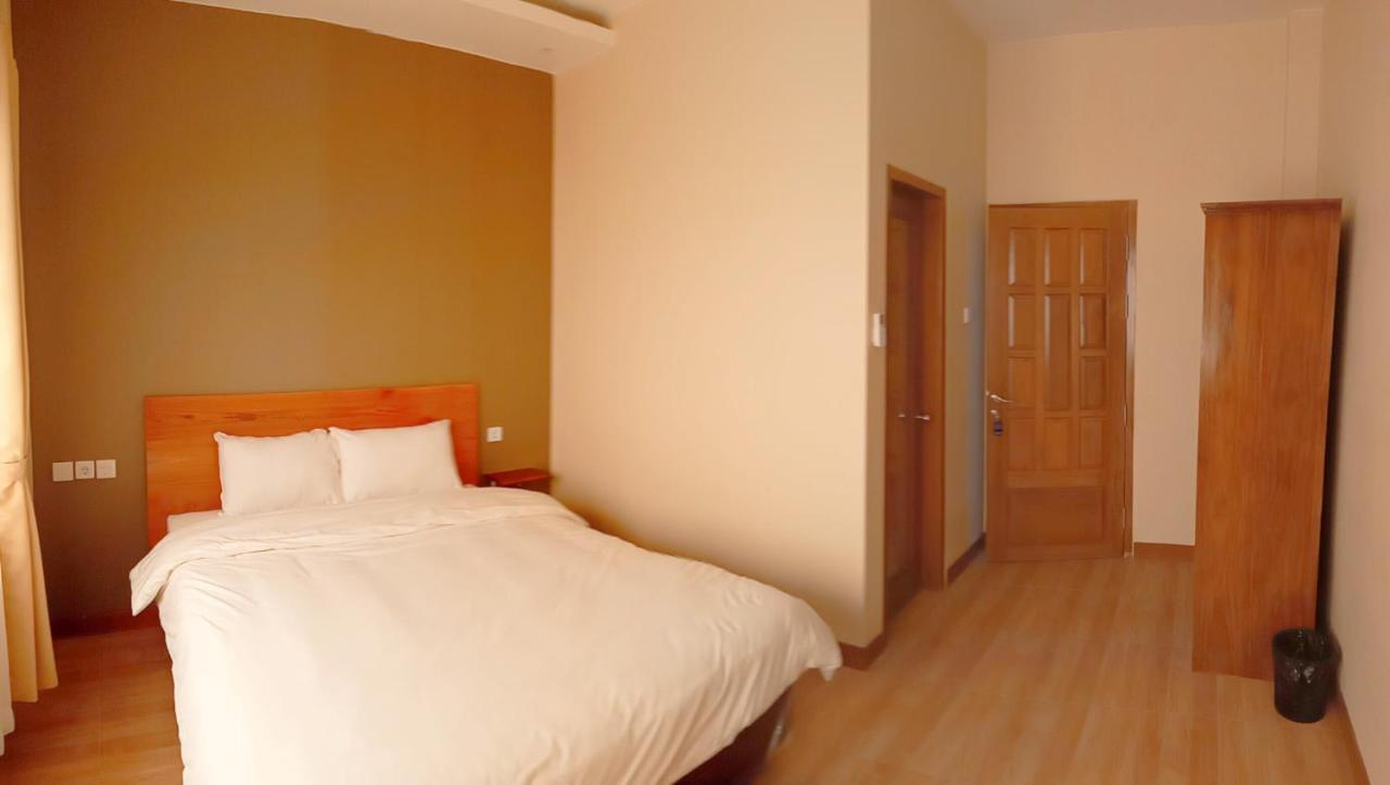 Bluefire Homestay Syariah Banyuwangi  Exterior foto